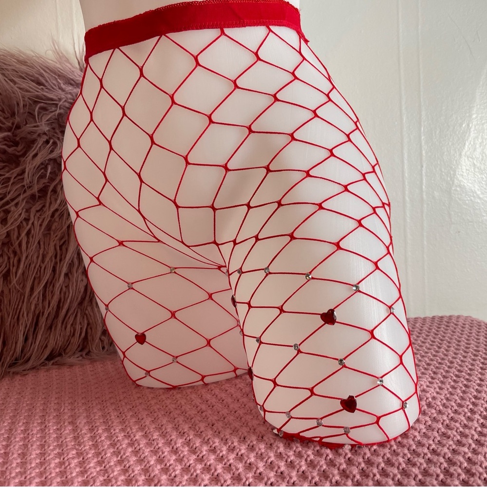 ♥️ S/M red stocking pantyhose - heart rhinestones mesh fishnet